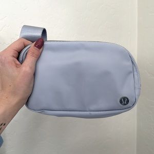 Lululemon Everywhere Belt Bag